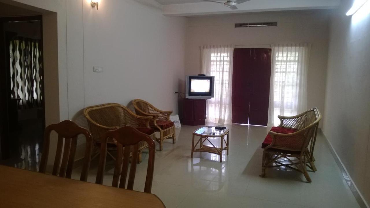 Indeevaram Apartments 코발람비치 외부 사진