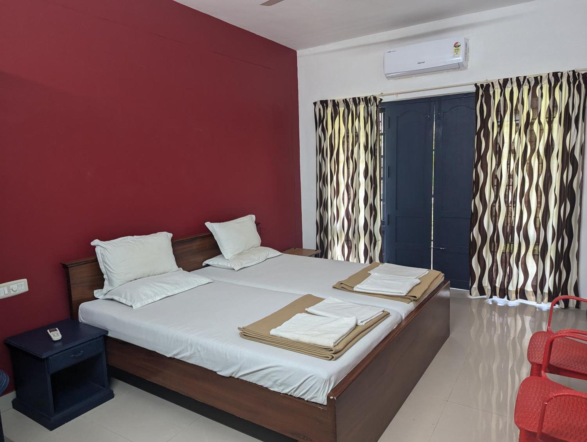 Indeevaram Apartments 코발람비치 외부 사진